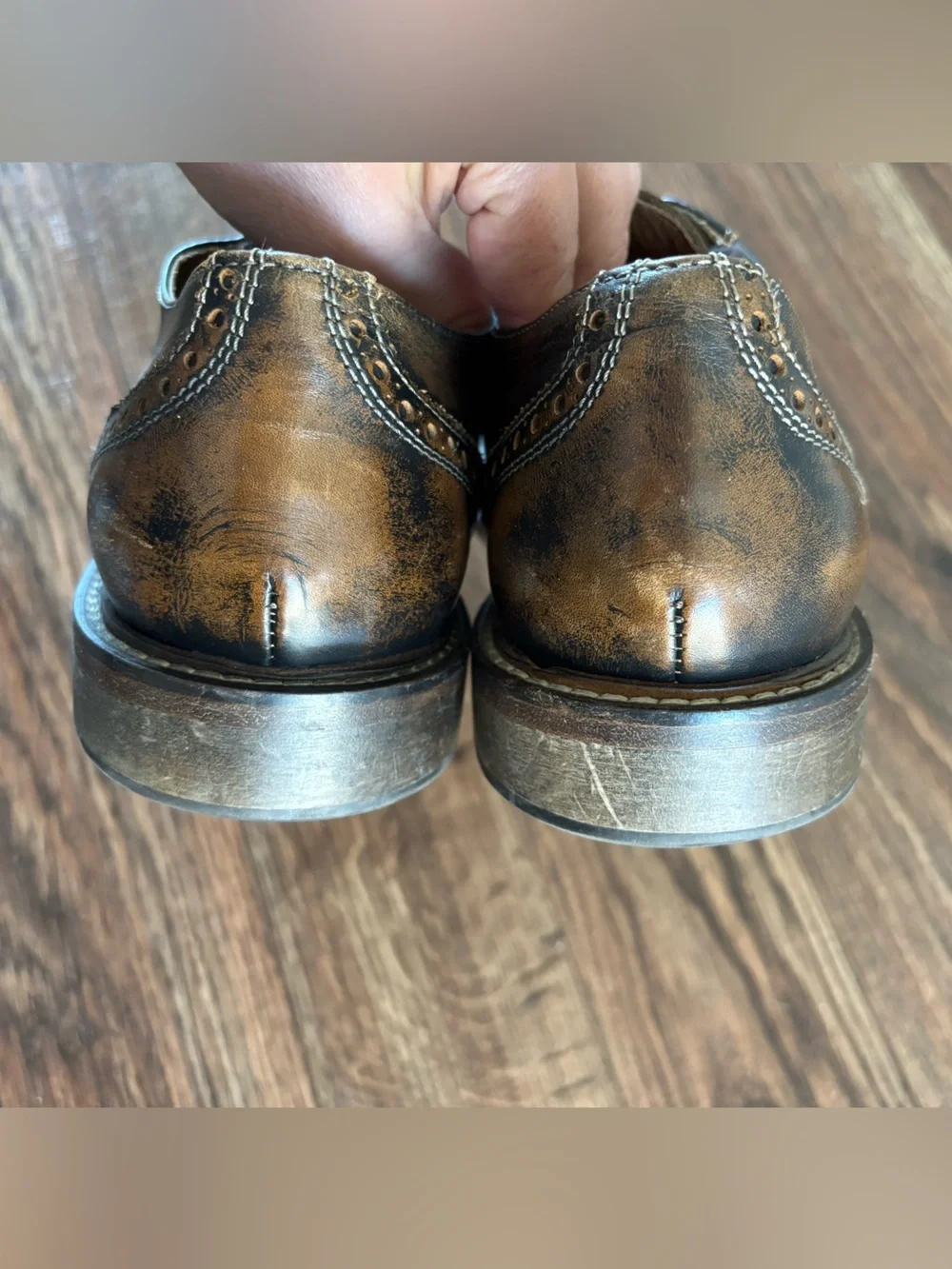 John Varvatos College Distressed Leather Wingtip Derby Oxfords 9.5